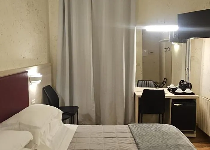 Julia Trevi - Spagna Otel 3*
